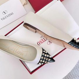 Picture of Valentino Shoes Women _SKUfw142458880fw